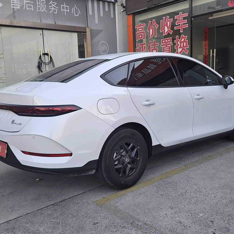 Qin PLUS 2025 DM-i Intelligent Driving Edition 55KM Leading Edition Qin PLUS 2025 DM-i Intelligent Driving Edition 55KM Leading Edition