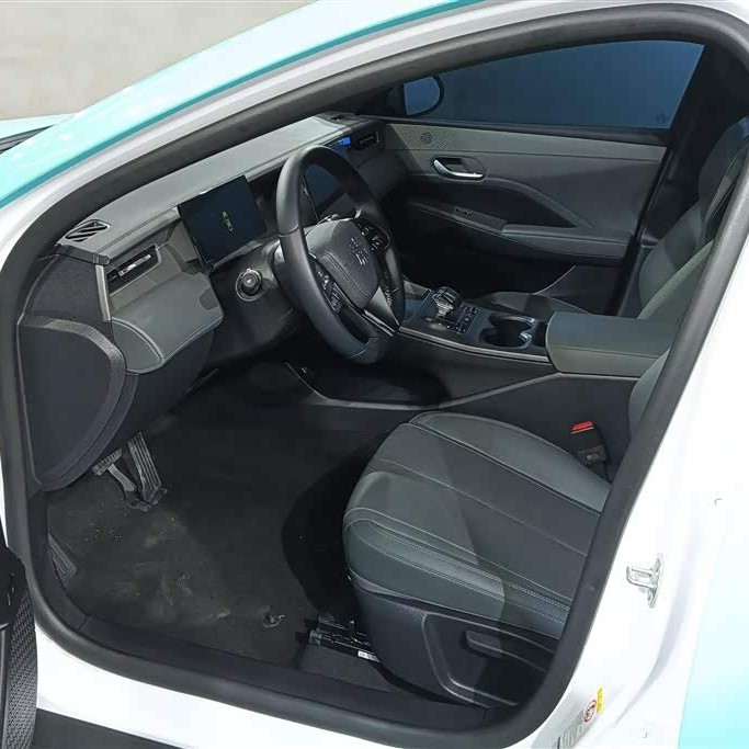 Qin PLUS 2025 DM-i Intelligent Driving Edition 55KM Leading Edition Qin PLUS 2025 DM-i Intelligent Driving Edition 55KM Leading Edition