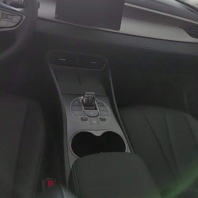 Qin PLUS 2025 DM-i Intelligent Driving Edition 55KM Leading Edition Qin PLUS 2025 DM-i Intelligent Driving Edition 55KM Leading Edition