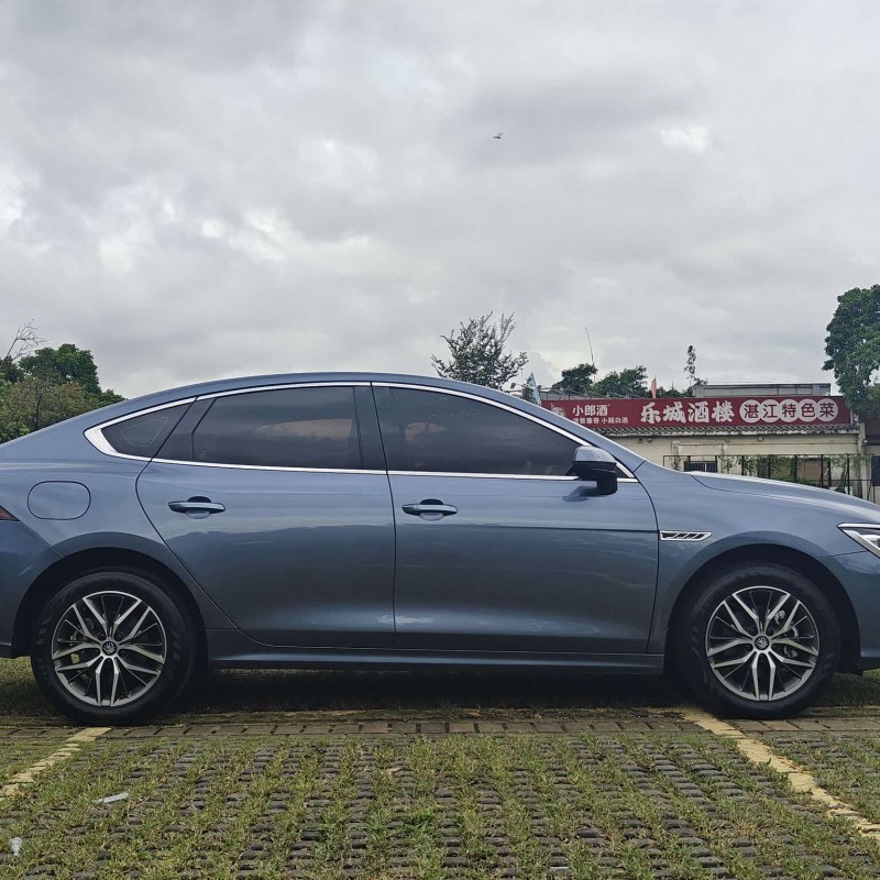 Qin PLUS 2024 Honor Edition DM-i 120KM Beyond Edition Qin PLUS 2024 Honor Edition DM-i 120KM Beyond Edition