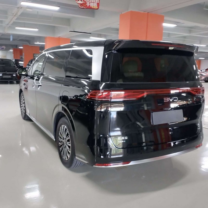 2025 DM-i 1.5T 100km Leading Edition 2025 DM-i 1.5T 100km Leading Edition