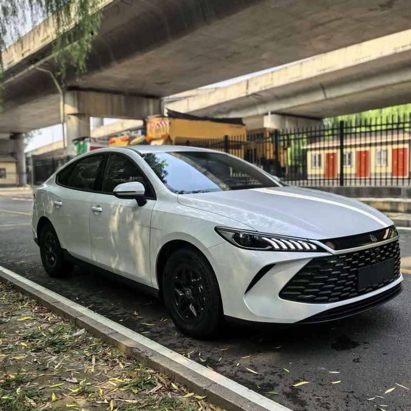 Qin PLUS 2025 DM-i Intelligent Driving Edition 55KM Leading Edition Qin PLUS 2025 DM-i Intelligent Driving Edition 55KM Leading Edition