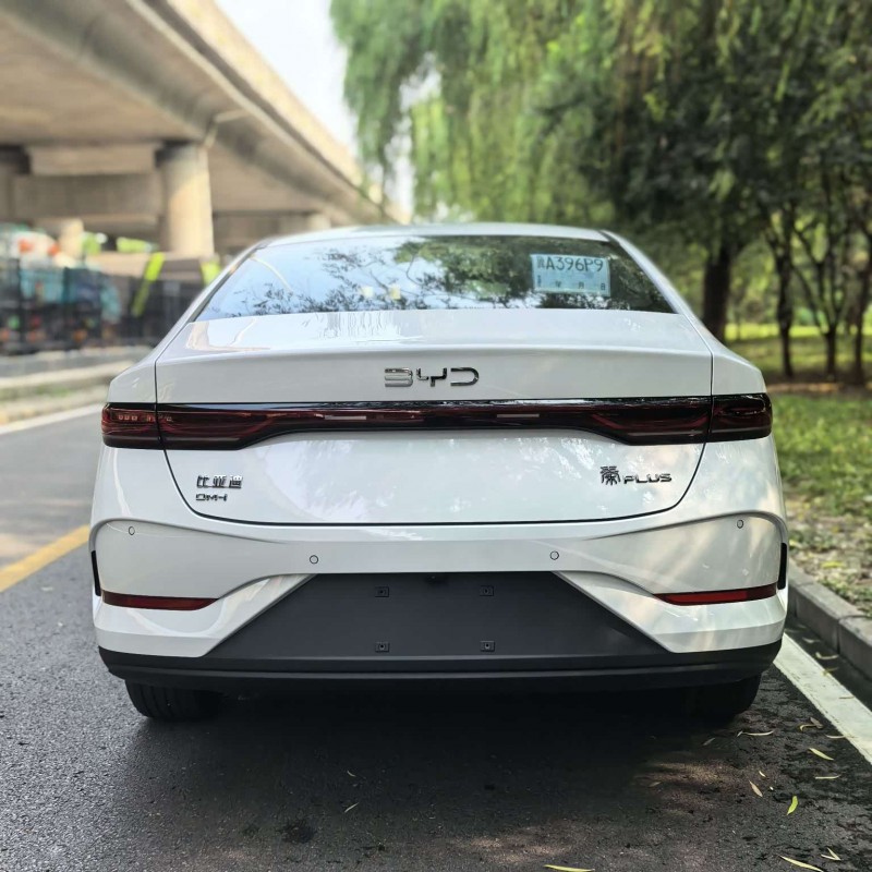 Qin PLUS 2025 DM-i Intelligent Driving Edition 55KM Leading Edition Qin PLUS 2025 DM-i Intelligent Driving Edition 55KM Leading Edition