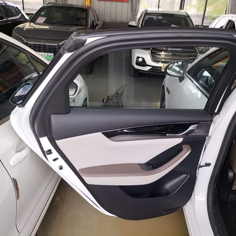 Qin PLUS 2023 Champion Edition DM-i 120KM Beyond Edition Qin PLUS 2023 Champion Edition DM-i 120KM Beyond Edition