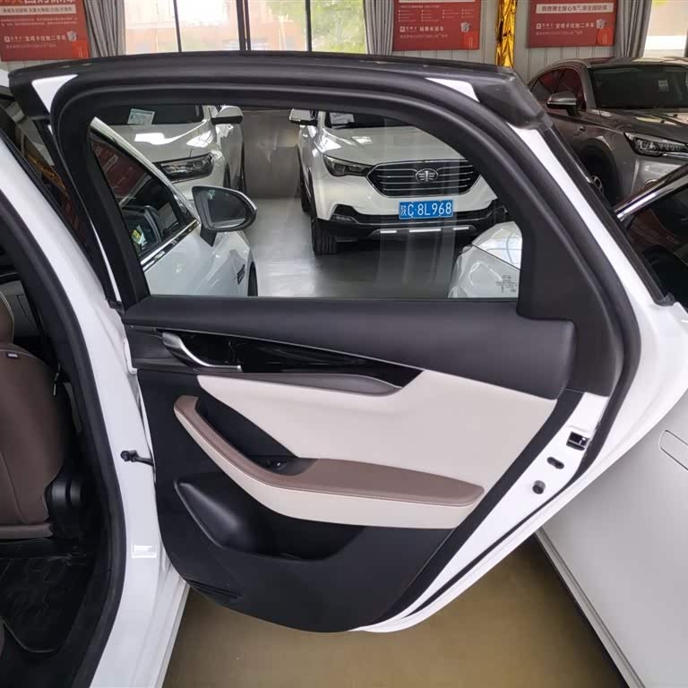 Qin PLUS 2023 Champion Edition DM-i 120KM Beyond Edition Qin PLUS 2023 Champion Edition DM-i 120KM Beyond Edition