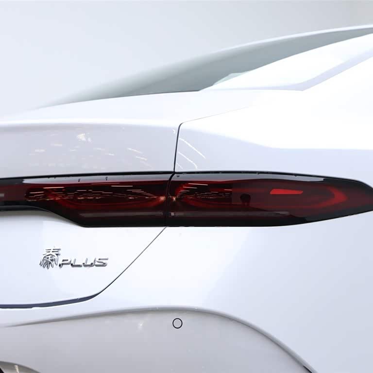 Qin PLUS 2025 DM-i Intelligent Driving Edition 55KM Leading Edition Qin PLUS 2025 DM-i Intelligent Driving Edition 55KM Leading Edition
