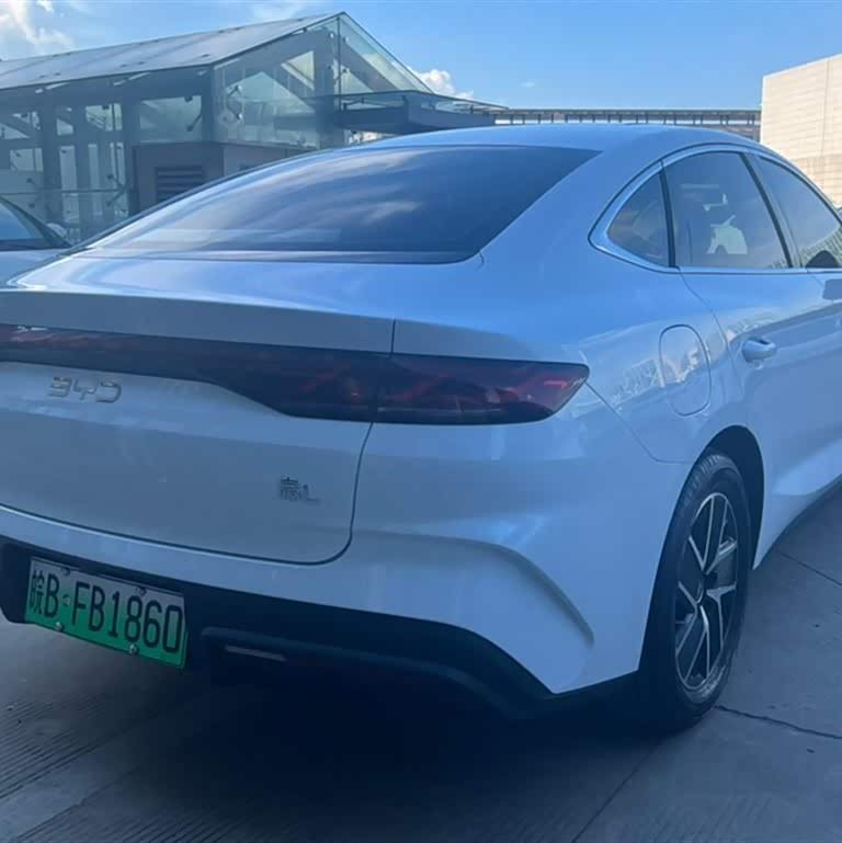 Qin L 2024 DM-i 120KM Beyond Edition Qin L 2024 DM-i 120KM Beyond Edition