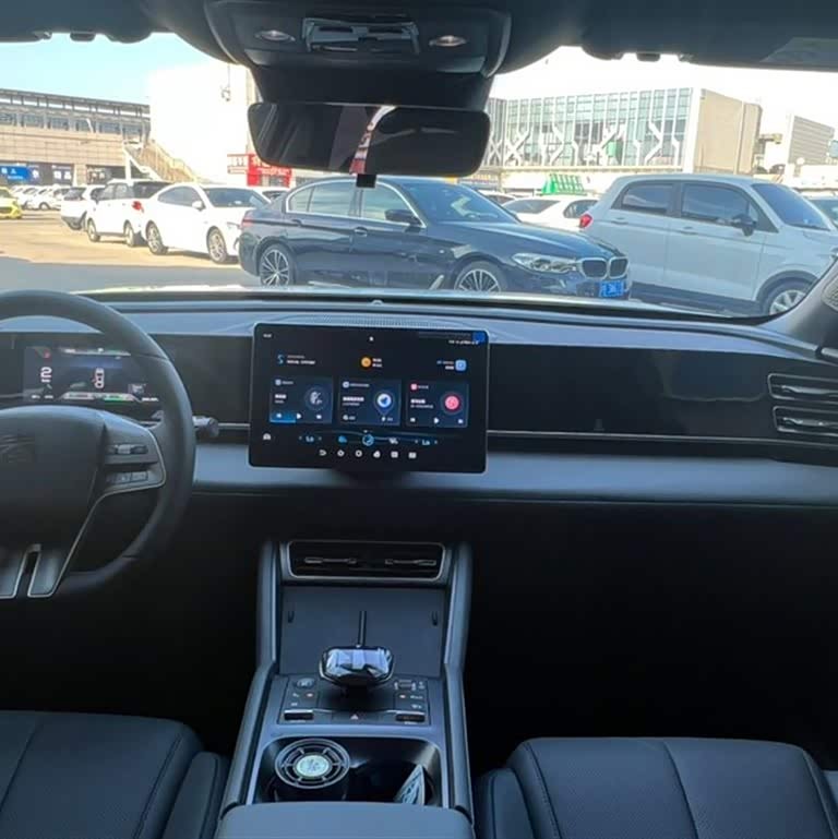 Qin L 2024 DM-i 120KM Beyond Edition Qin L 2024 DM-i 120KM Beyond Edition
