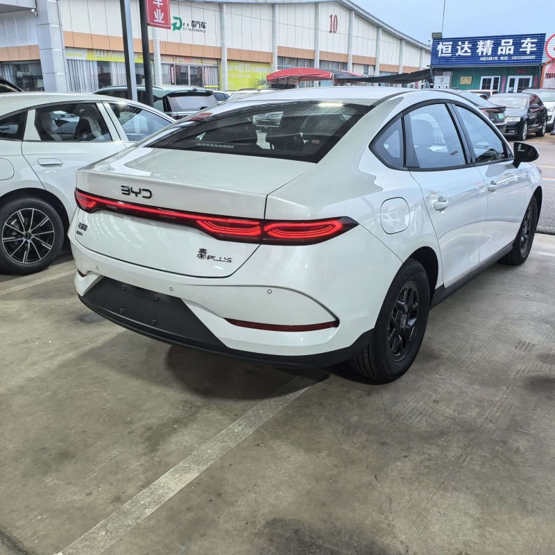Qin PLUS 2025 DM-i Intelligent Driving Edition 55KM Leading Edition Qin PLUS 2025 DM-i Intelligent Driving Edition 55KM Leading Edition