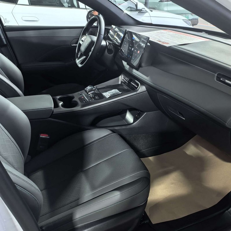 Qin PLUS 2025 DM-i Intelligent Driving Edition 55KM Leading Edition Qin PLUS 2025 DM-i Intelligent Driving Edition 55KM Leading Edition