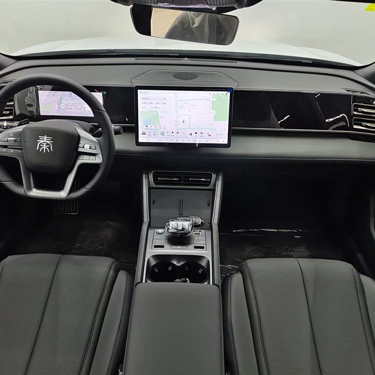 Qin L 2025 DM-i Intelligent Driving Edition 80KM Leading Edition Qin L 2025 DM-i Intelligent Driving Edition 80KM Leading Edition