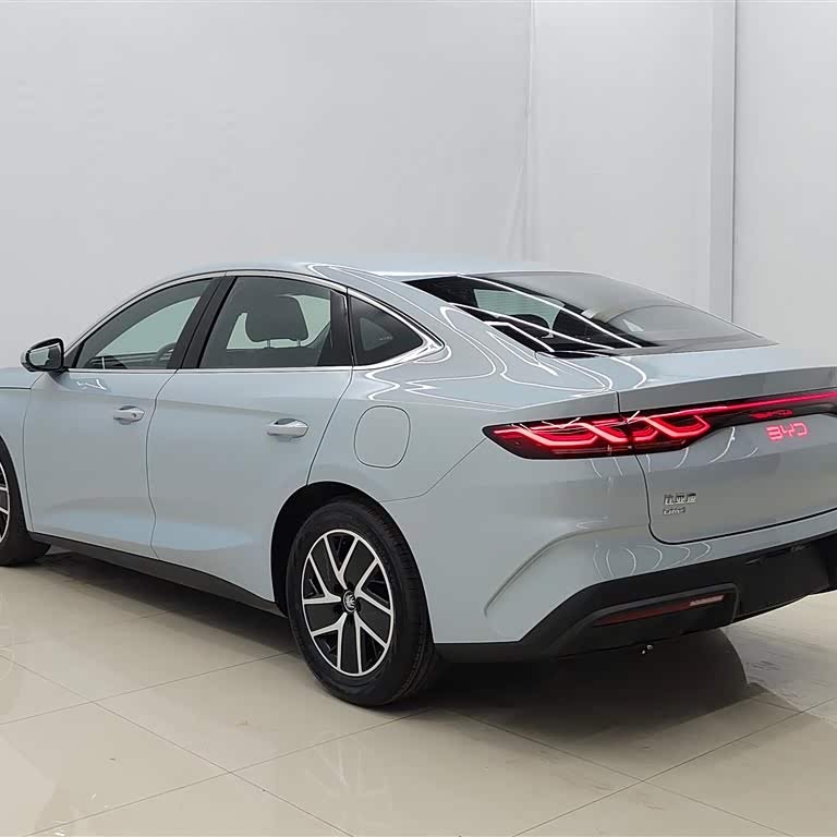 Qin L 2024 DM-i 80KM Beyond Edition Qin L 2024 DM-i 80KM Beyond Edition
