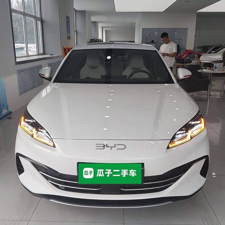 Haibao 06 New Energy 2024 DM-i 120KM Flagship Model Haibao 06 New Energy 2024 DM-i 120KM Flagship Model