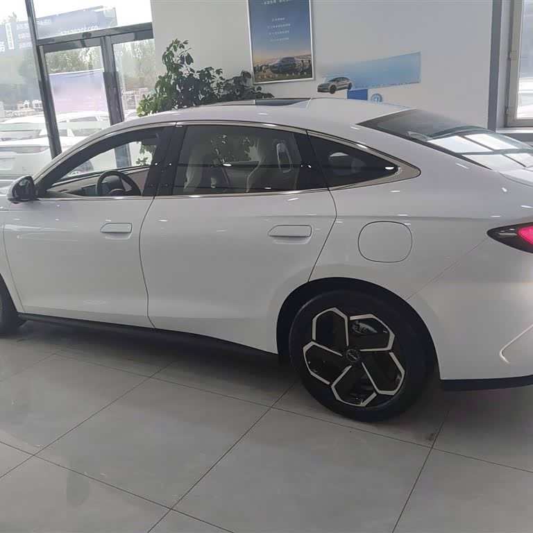 Haibao 06 New Energy 2024 DM-i 120KM Flagship Model Haibao 06 New Energy 2024 DM-i 120KM Flagship Model
