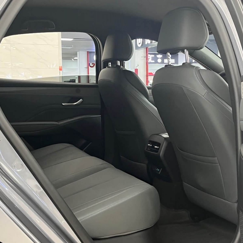 Qin PLUS 2025 DM-i Intelligent Driving Edition 55KM Leading Edition Qin PLUS 2025 DM-i Intelligent Driving Edition 55KM Leading Edition