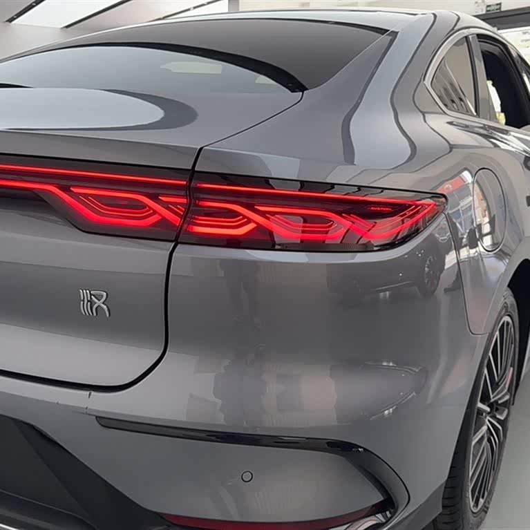 Han 2024 DM-i Honor Edition 121KM Premium Edition Han 2024 DM-i Honor Edition 121KM Premium Edition