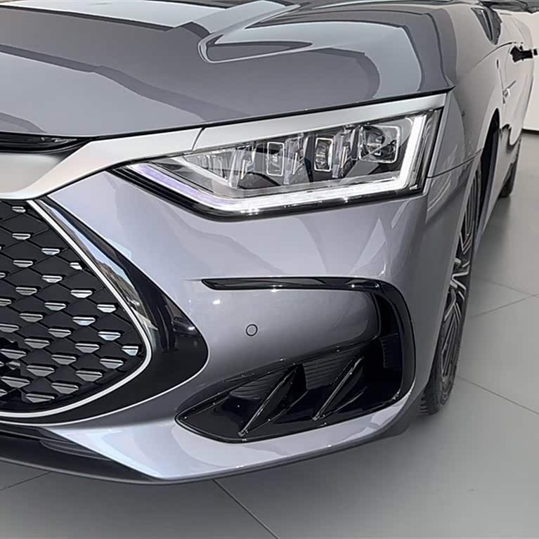 Han 2024 DM-i Honor Edition 121KM Premium Edition Han 2024 DM-i Honor Edition 121KM Premium Edition