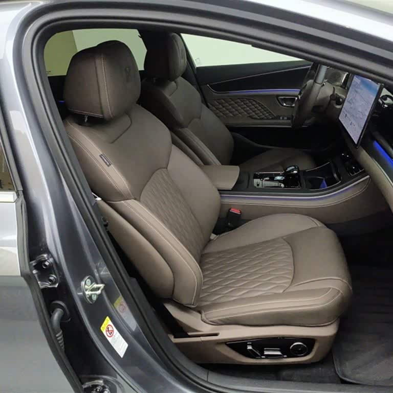 Han 2024 DM-i Honor Edition 121KM Premium Edition Han 2024 DM-i Honor Edition 121KM Premium Edition