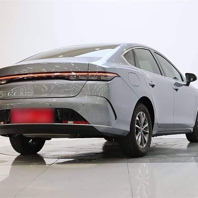 Destroyer 05 2024 Glory Edition DM-i 55KM Luxury Model Destroyer 05 2024 Glory Edition DM-i 55KM Luxury Model