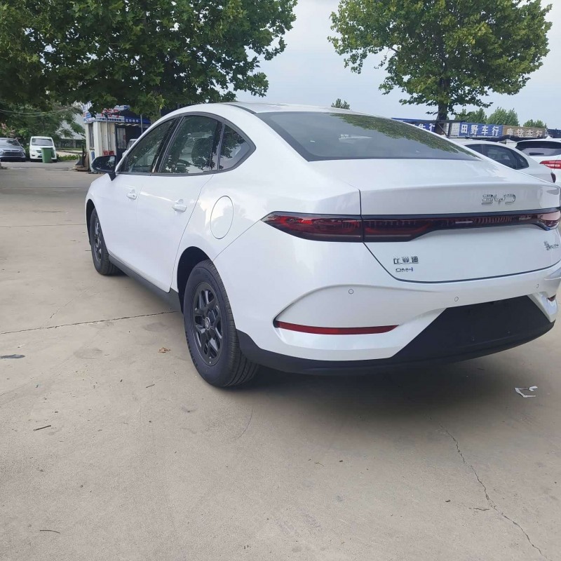 Qin PLUS 2025 DM-i Intelligent Driving Edition 55KM Leading Edition Qin PLUS 2025 DM-i Intelligent Driving Edition 55KM Leading Edition