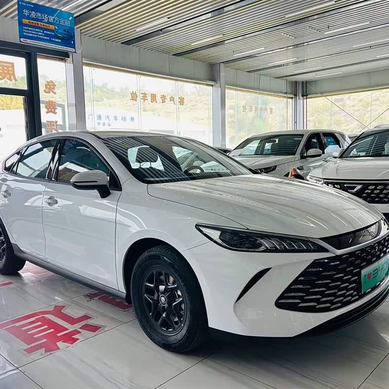 Qin PLUS 2025 DM-i Intelligent Driving Edition 55KM Leading Edition Qin PLUS 2025 DM-i Intelligent Driving Edition 55KM Leading Edition