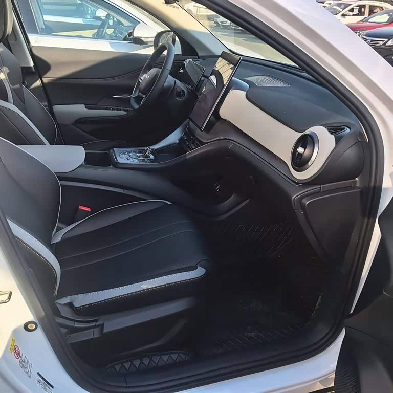 Sea Lion 05 DM-i 2025 DM-i 75KM Premium Edition Sea Lion 05 DM-i 2025 DM-i 75KM Premium Edition