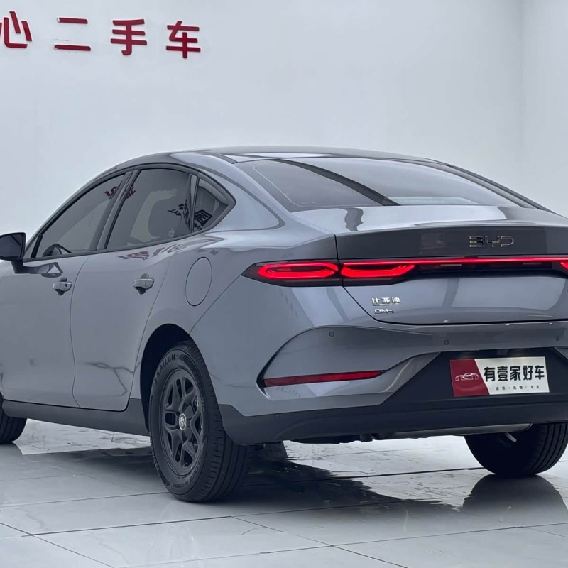 Qin PLUS 2025 DM-i Intelligent Driving Edition 55KM Leading Edition Qin PLUS 2025 DM-i Intelligent Driving Edition 55KM Leading Edition