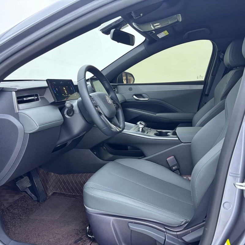 Qin PLUS 2025 DM-i Intelligent Driving Edition 55KM Leading Edition Qin PLUS 2025 DM-i Intelligent Driving Edition 55KM Leading Edition
