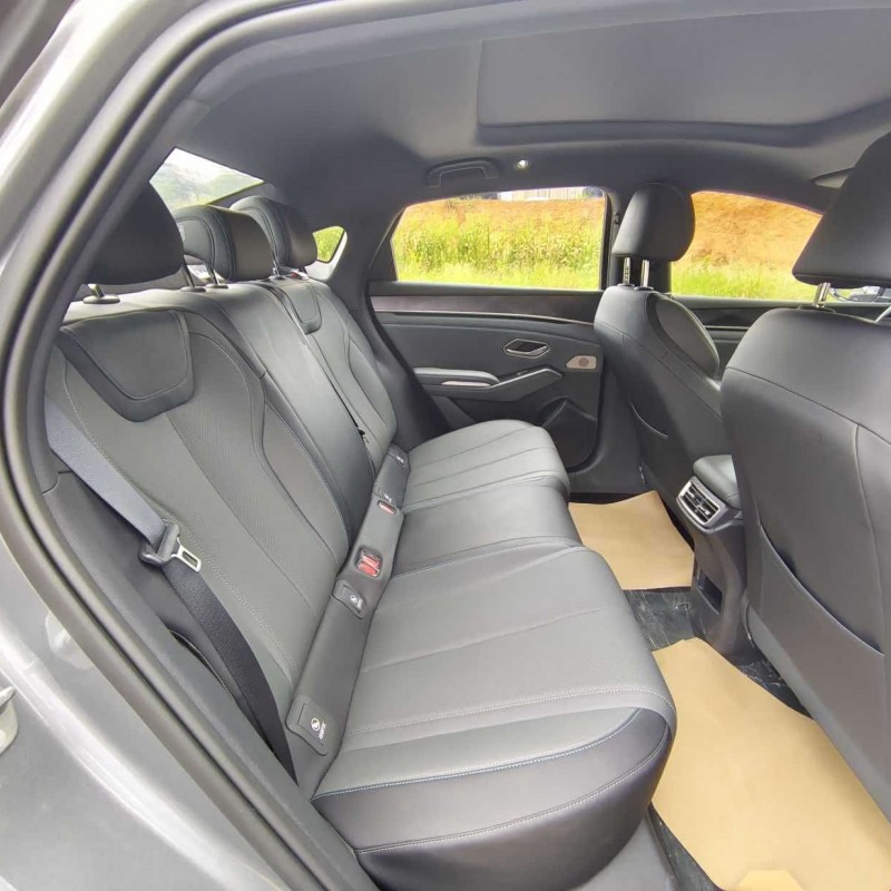 Qin L 2025 DM-i Intelligent Driving Edition 120KM Leading Model Qin L 2025 DM-i Intelligent Driving Edition 120KM Leading Model