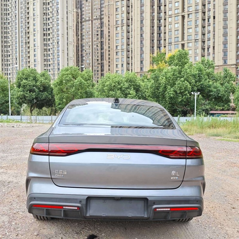 Qin L 2025 DM-i Intelligent Driving Edition 120KM Leading Model Qin L 2025 DM-i Intelligent Driving Edition 120KM Leading Model