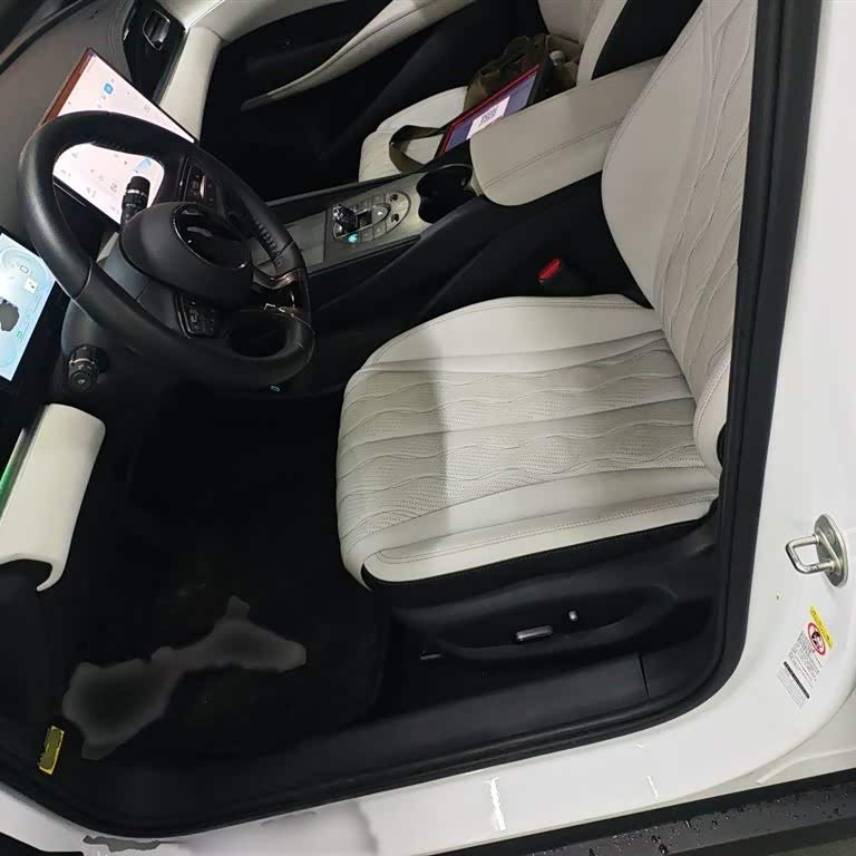 Haibao 06 New Energy 2024 DM-i 120KM Flagship Model Haibao 06 New Energy 2024 DM-i 120KM Flagship Model