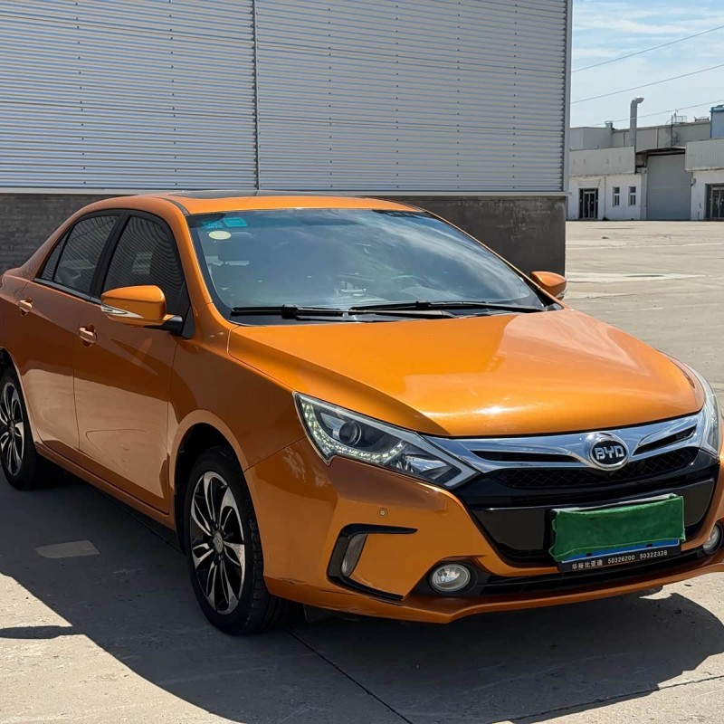 Qin New Energy 2015 1.5T Double Crown Flagship Plus Edition Qin New Energy 2015 1.5T Double Crown Flagship Plus Edition