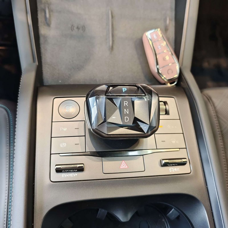 Qin L 2025 DM-i Intelligent Driving Edition 120KM Excellence Edition Qin L 2025 DM-i Intelligent Driving Edition 120KM Excellence Edition