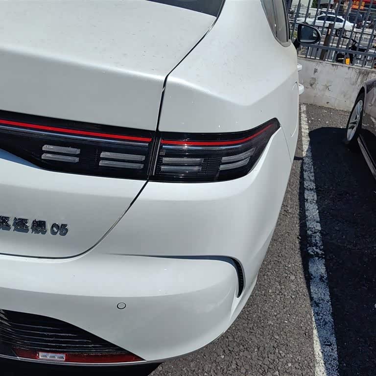 Destroyer 05 2024 Glory Edition DM-i 55KM Luxury Model Destroyer 05 2024 Glory Edition DM-i 55KM Luxury Model