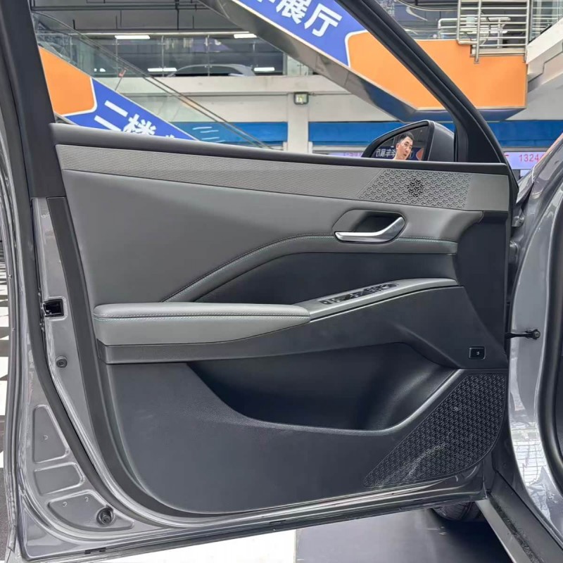 Qin PLUS 2025 DM-i Intelligent Driving Edition 55KM Leading Edition Qin PLUS 2025 DM-i Intelligent Driving Edition 55KM Leading Edition