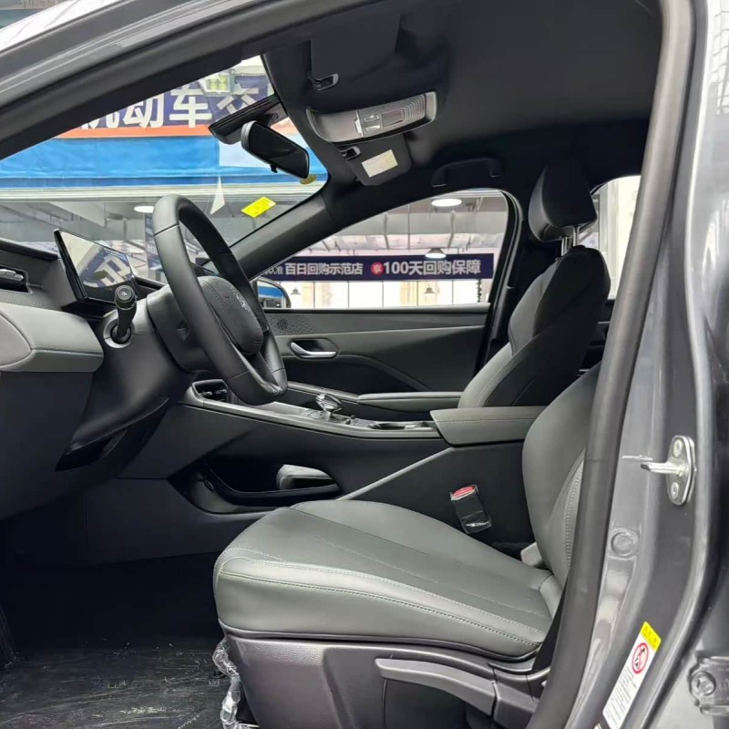 Qin PLUS 2025 DM-i Intelligent Driving Edition 55KM Leading Edition Qin PLUS 2025 DM-i Intelligent Driving Edition 55KM Leading Edition