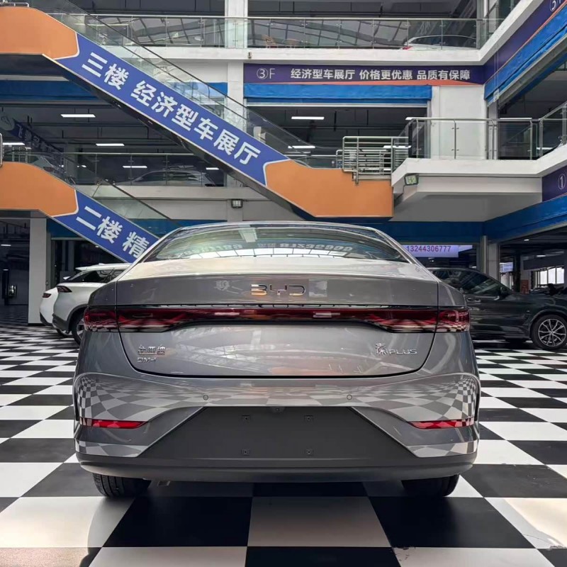 Qin PLUS 2025 DM-i Intelligent Driving Edition 55KM Leading Edition Qin PLUS 2025 DM-i Intelligent Driving Edition 55KM Leading Edition