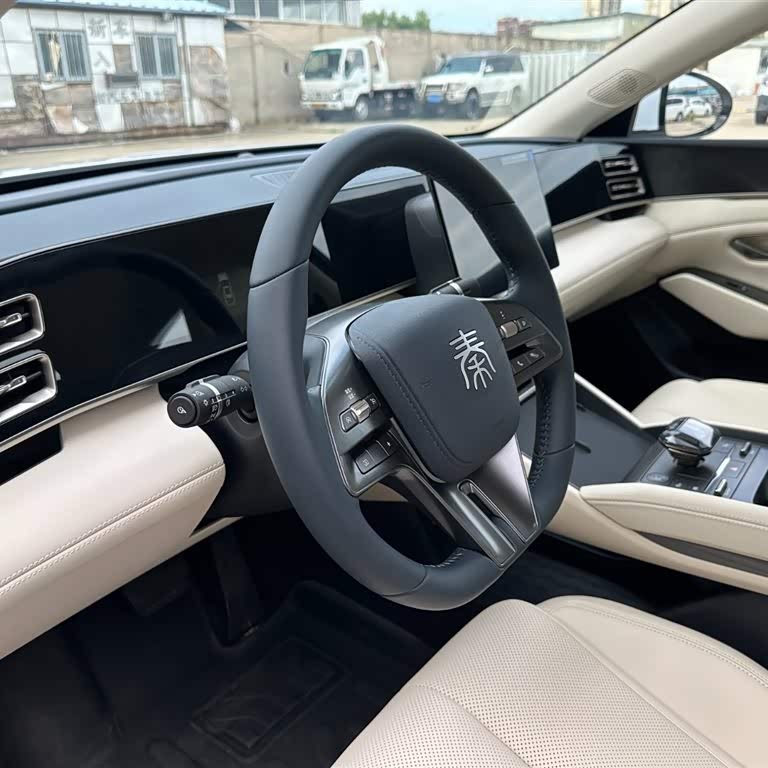 Qin L 2024 DM-i 80KM Leading Edition Qin L 2024 DM-i 80KM Leading Edition