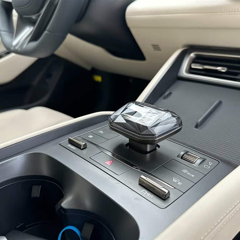 Qin L 2024 DM-i 80KM Leading Edition Qin L 2024 DM-i 80KM Leading Edition