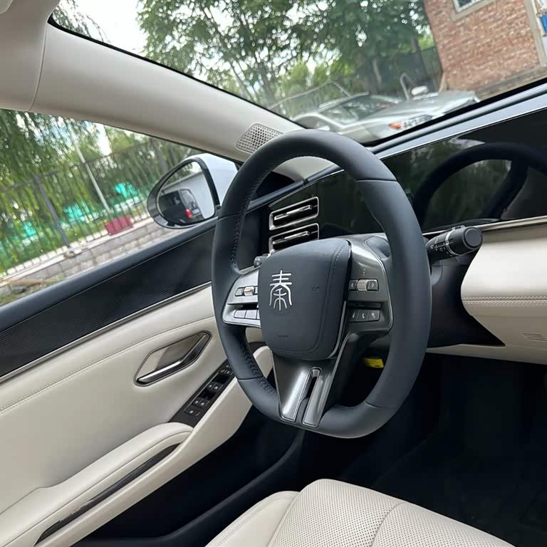 Qin L 2024 DM-i 80KM Leading Edition Qin L 2024 DM-i 80KM Leading Edition