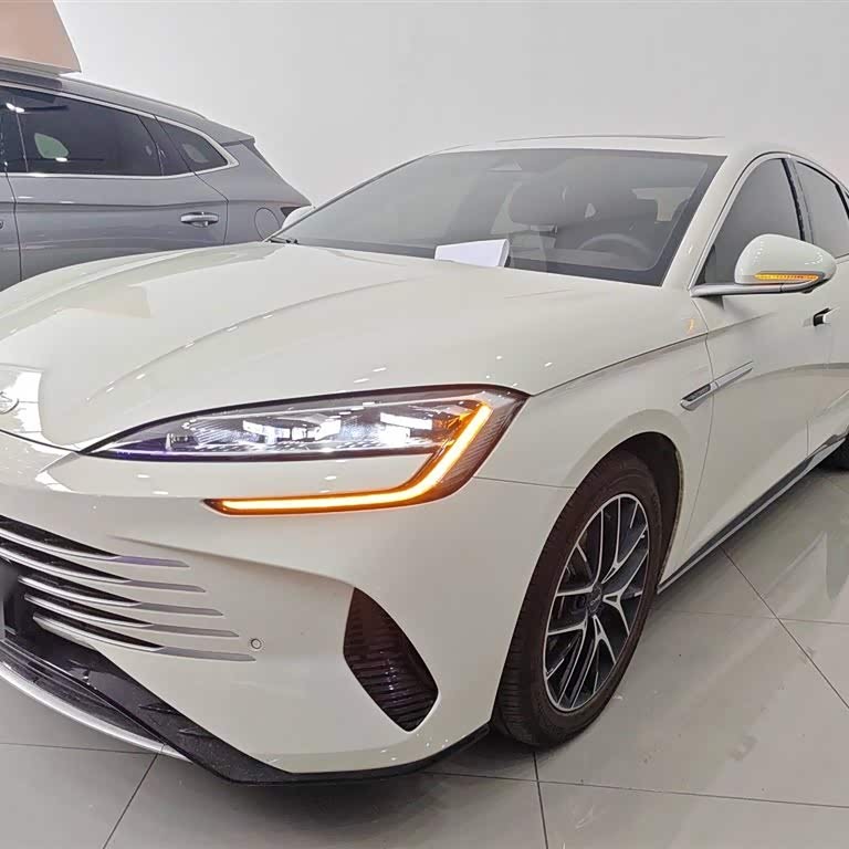 Seal 07 DM-i 2025 DM-i 1.5L 125km Premium Edition Seal 07 DM-i 2025 DM-i 1.5L 125km Premium Edition
