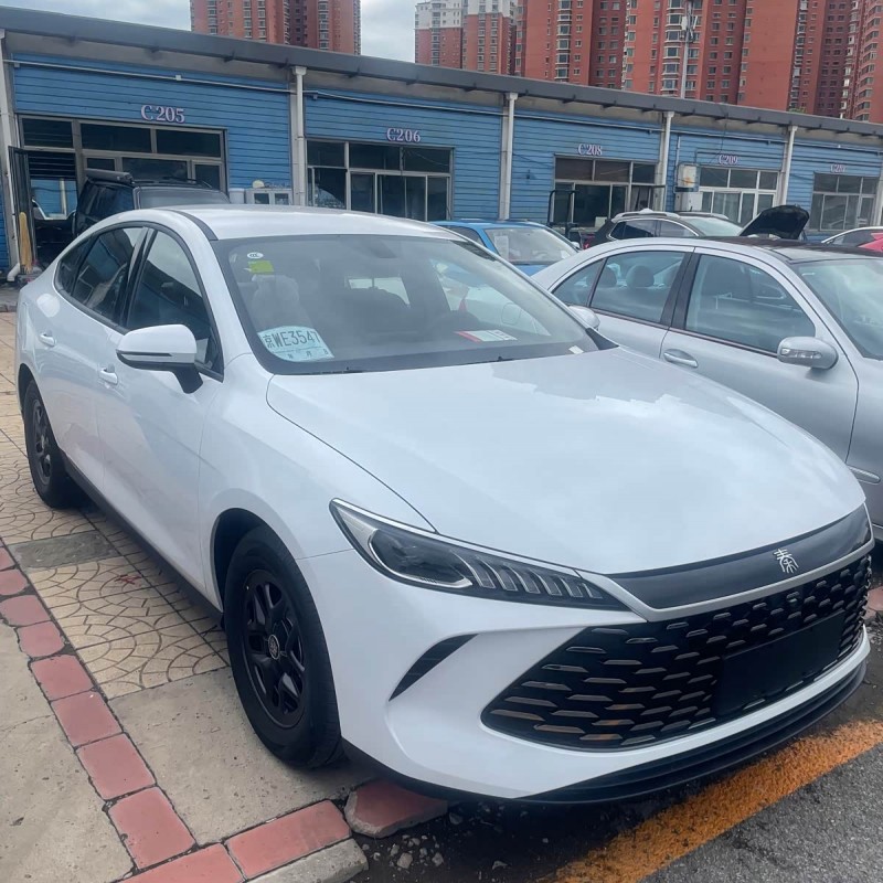 Qin PLUS 2025 DM-i Intelligent Driving Edition 55KM Leading Edition Qin PLUS 2025 DM-i Intelligent Driving Edition 55KM Leading Edition