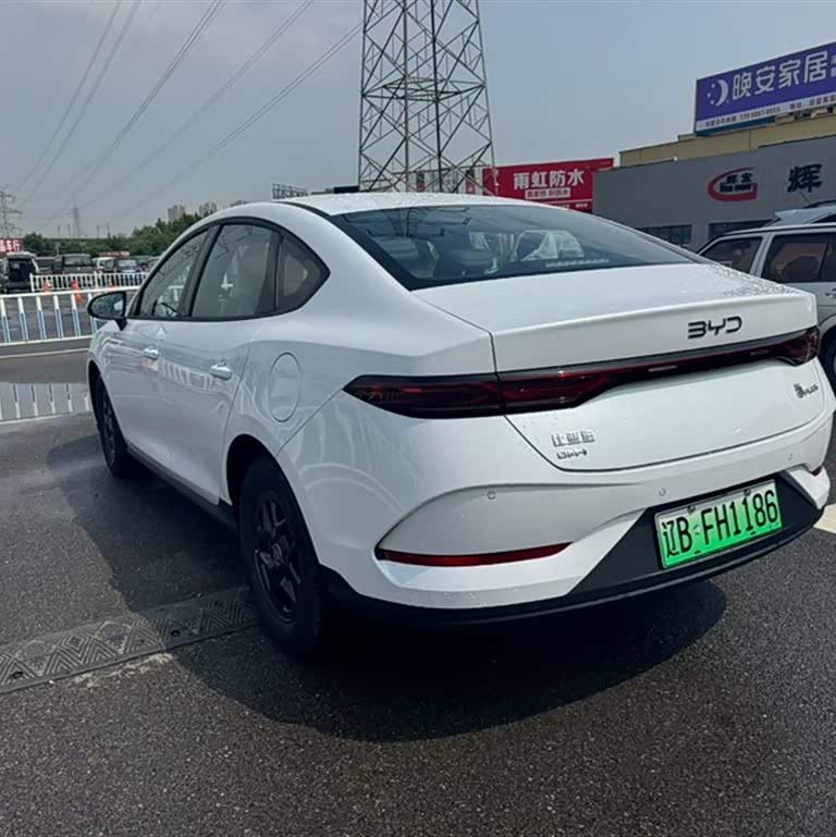 Qin PLUS 2025 DM-i Intelligent Driving Edition 55KM Beyond Edition Qin PLUS 2025 DM-i Intelligent Driving Edition 55KM Beyond Edition
