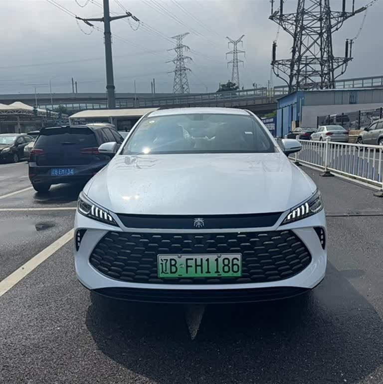 Qin PLUS 2025 DM-i Intelligent Driving Edition 55KM Beyond Edition Qin PLUS 2025 DM-i Intelligent Driving Edition 55KM Beyond Edition