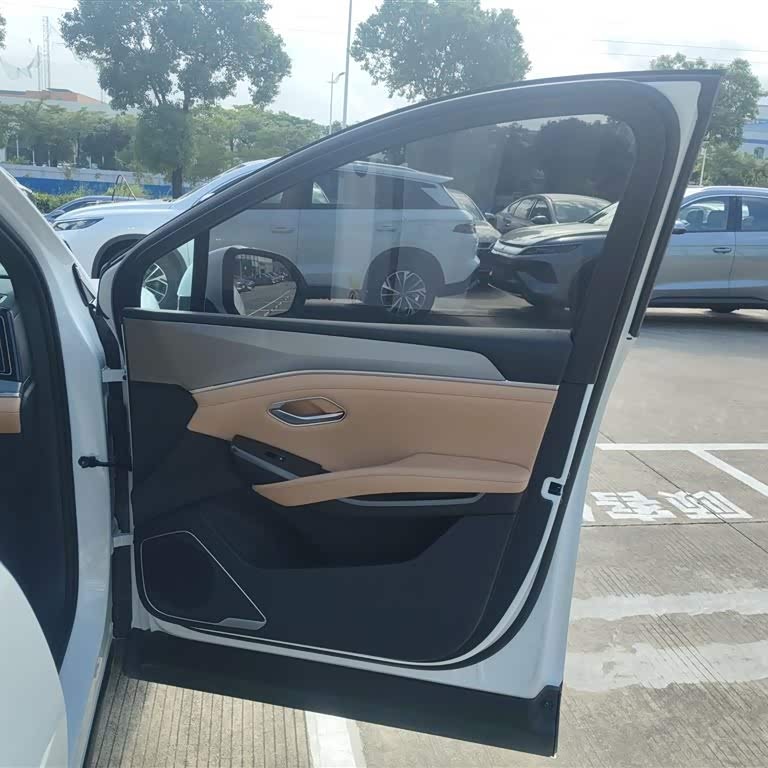 Song L DM-i 2024 model 112km surpassing model Song L DM-i 2024 model 112km surpassing model