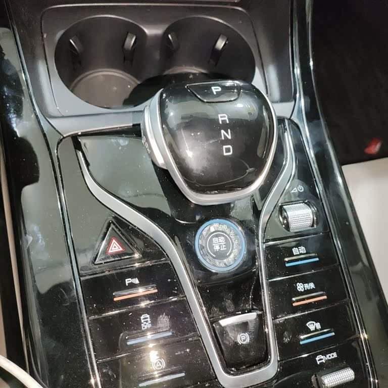 Qin PLUS 2024 Honor Edition DM-i 55KM Leading Edition Qin PLUS 2024 Honor Edition DM-i 55KM Leading Edition