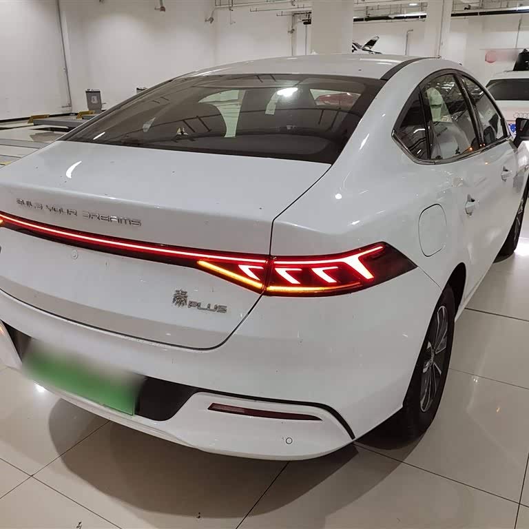 Qin PLUS 2024 Honor Edition DM-i 55KM Leading Edition Qin PLUS 2024 Honor Edition DM-i 55KM Leading Edition