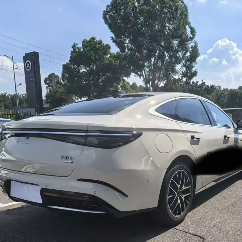 Seal 07 DM-i 2025 Smart Driving Edition DM-i 1.5L 125km Premium Edition Seal 07 DM-i 2025 Smart Driving Edition DM-i 1.5L 125km Premium Edition