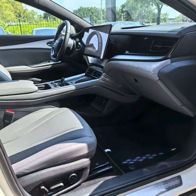 Seal 07 DM-i 2025 Smart Driving Edition DM-i 1.5L 125km Premium Edition Seal 07 DM-i 2025 Smart Driving Edition DM-i 1.5L 125km Premium Edition