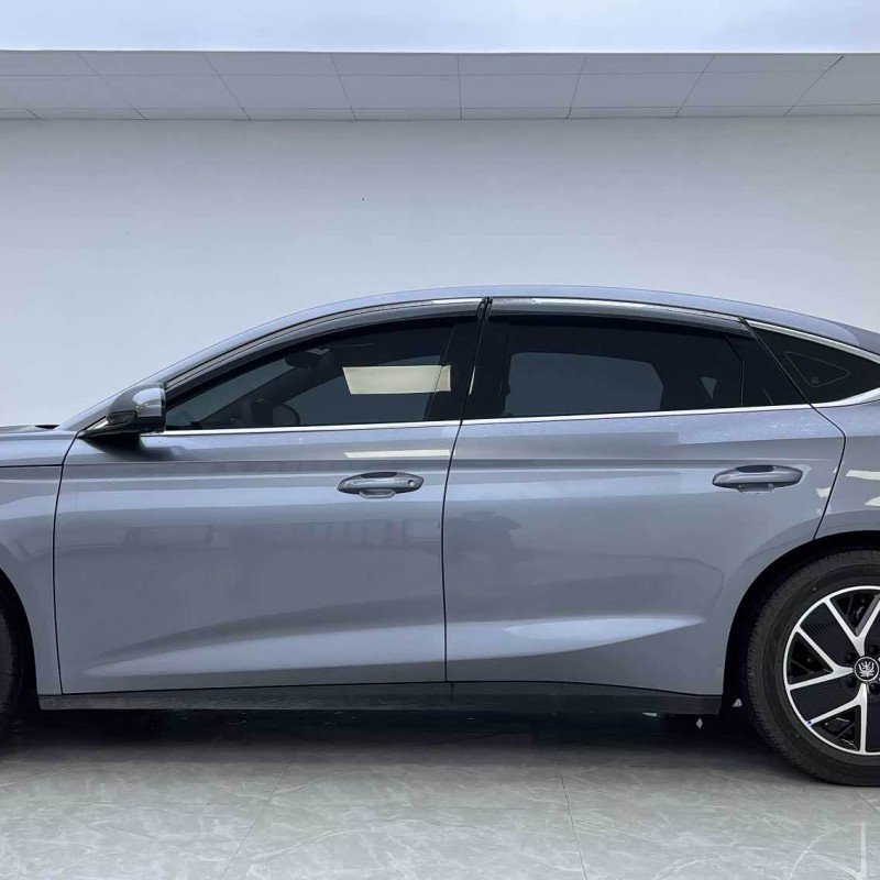 Qin L 2024 DM-i 120KM Beyond Edition Qin L 2024 DM-i 120KM Beyond Edition